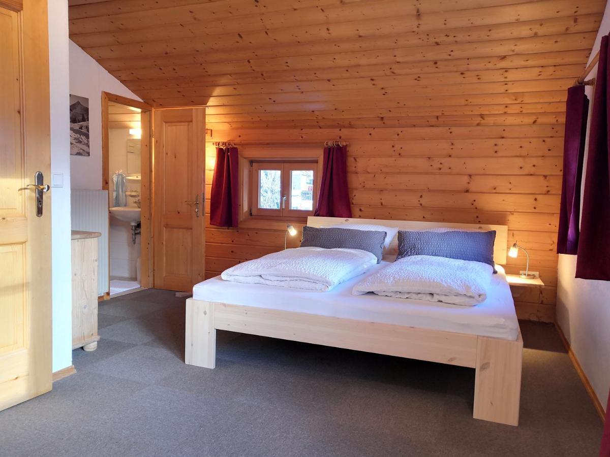 Ferienhaus Erika Garmisch-Partenkirchen Exteriör bild