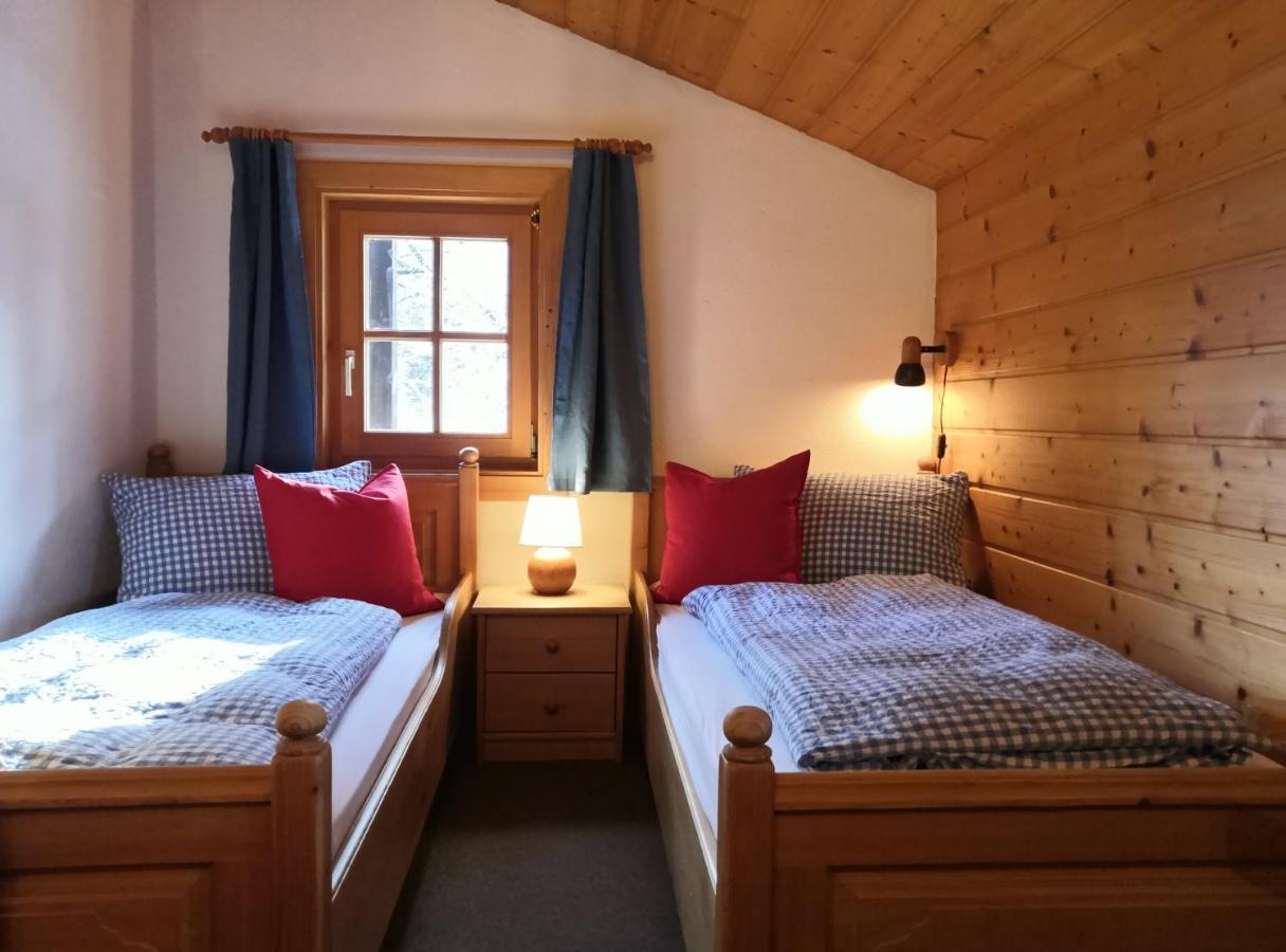 Ferienhaus Erika Garmisch-Partenkirchen Exteriör bild